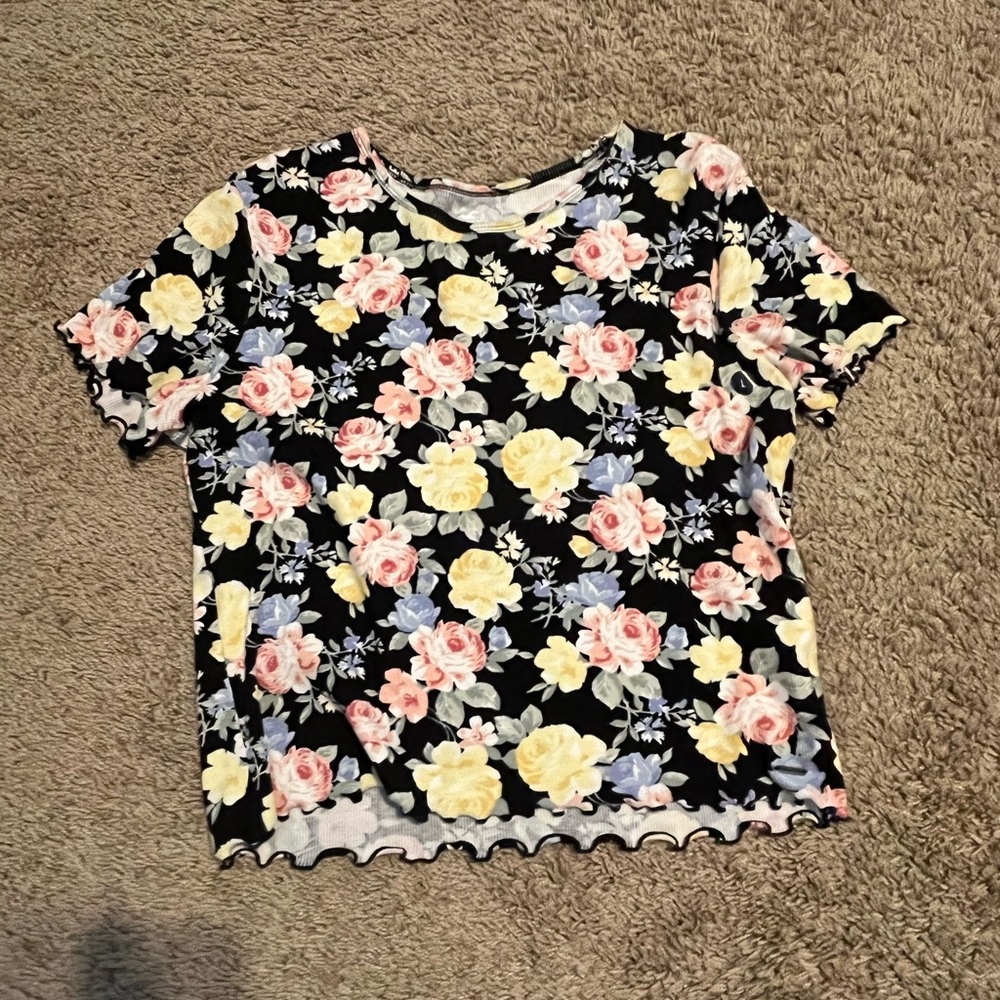 Holister Flower Baby T